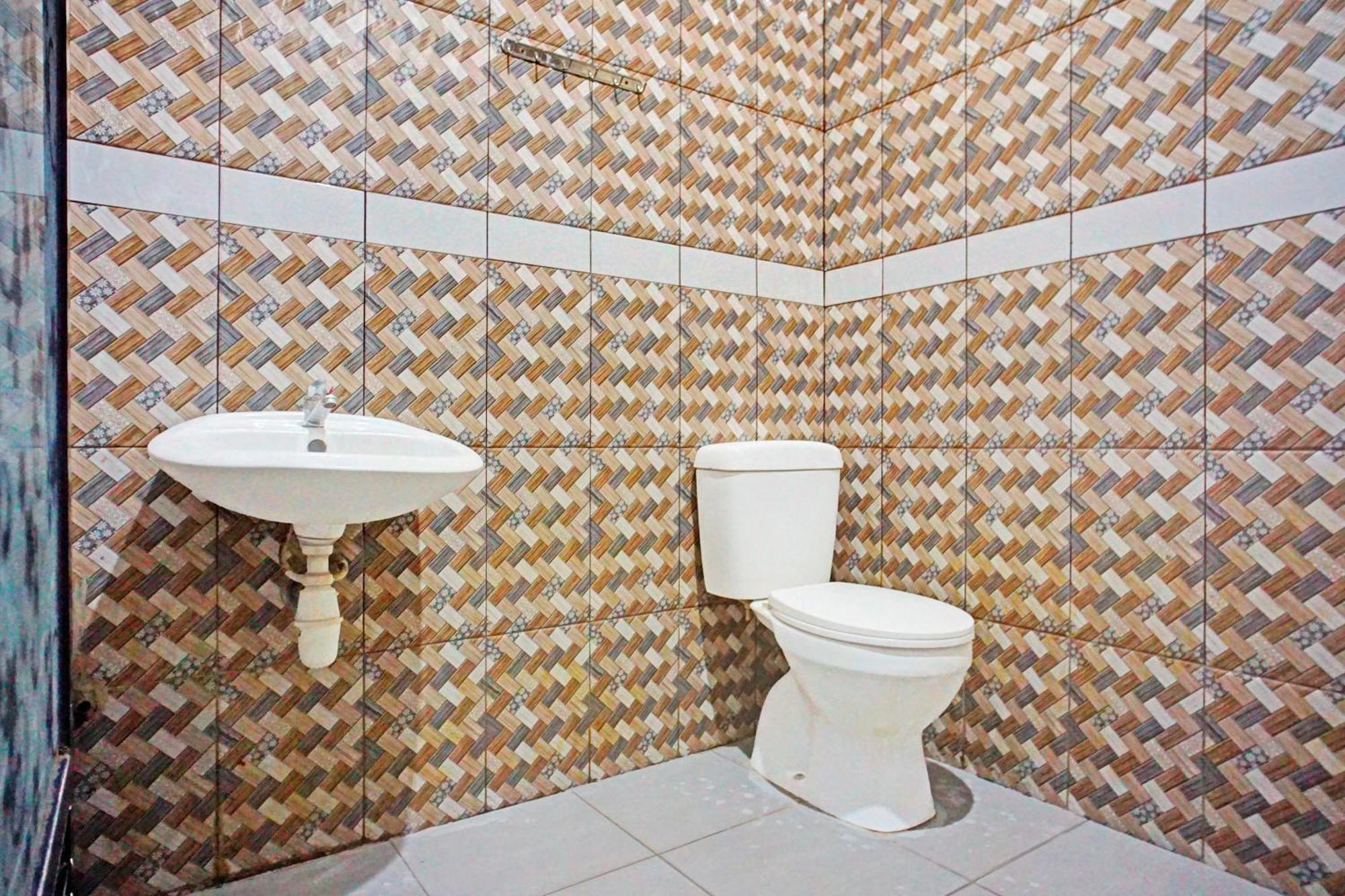 Hotel O Asyaffirah Near Masjid Raya Al Mashun Sm Raja Medan Ngoại thất bức ảnh